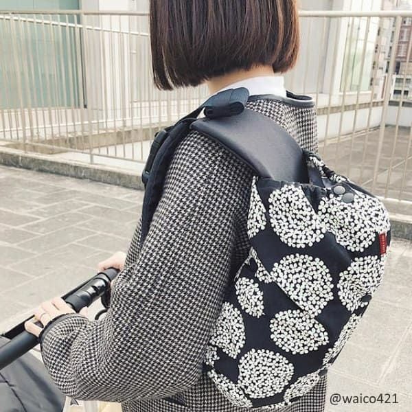 【L】北欧風サークル調フラワーブラック/抱っこひも収納カバー「ルカコ」 88-0935-11