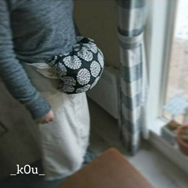 【L】北欧風サークル調フラワーブラック/抱っこひも収納カバー「ルカコ」 88-0935-11