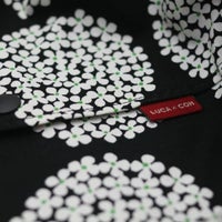  【L】北欧風サークル調フラワーブラック/抱っこひも収納カバー「ルカコ」 88-0935-11