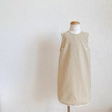 サモエ (SAMOE)離乳食エプロン BLW対応(手づかみ野菜パン他)お食事エプロン【袖なしロング丈】【ノーマルデザイン 】ベージュ 撥水加工　吸盤付　床への食べこぼしをキャッチ！赤ちゃんから3歳まで使える、おしゃれな男の子・女の子用の手作りセミオーダーお食事用スタイ1000-16-11
