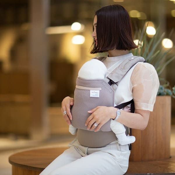 【新品・即日発送 】サンアンドビーチ 抱っこ紐 OM-1 stars-linen Mesh-LatteBeige|おしゃれで機能的な抱っこ紐・おんぶ紐[sun&beach