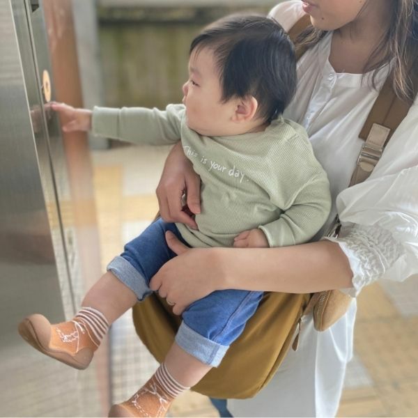 ノルン(N/ORN)抱っこ紐バッグ(日本製)【キャメル】ヒップシートになる