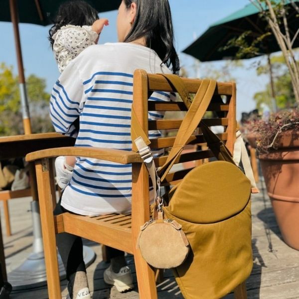 ノルン(N/ORN)抱っこ紐バッグ(日本製)【キャメル】ヒップシートになるマザーズバッグ(防水・抗菌防臭)腰すわり後（生後約7か月頃）～20㎏（5歳頃）まで長く使える熟練のバッグ職人が創ったおしゃれなショルダーバッグ1000-52-03