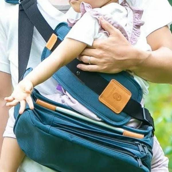 ダッコリーノ(daccolino)2歳から5歳 20kgまで使えるショルダーバッグ