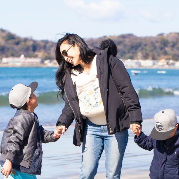 サンアンドビーチ(sun&beach)やそう【yasou】(OM-1)新生児から3歳頃まで使える!日本製のおしゃれで軽い抱っこ紐！日本人体型にフィット、落下防止（おんぶも簡単サポート）ベビー安全ベルトと【腰パッド付】サンアンドビーチ正規取扱店ルカコストアで試着比較購入可