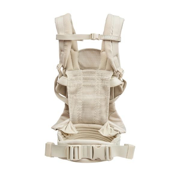 エアバギー 抱っこ紐【テンポ 】サンドアッシュ(AIRBUGGY TEMPO)新生児からメッシュでおしゃれに使えて、マグネットで簡単装着、セーフティーロックで安心！小さめママから大きめパパまでフィット感抜群